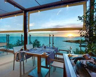Smy Carlos V Wellness & Spa Alghero - אלגרו - מסעדה
