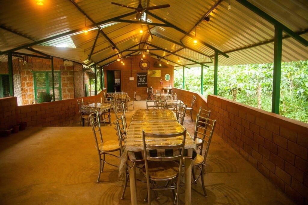 Yedamakky Cottage - Madikeri - Restaurante