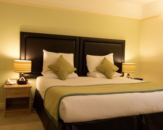 Stratford Limes Hotel - סטרטפורד אפון-אבון - חדר שינה