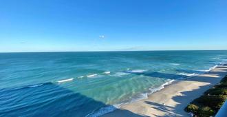 Radisson Suite Hotel Oceanfront, FL - Melbourne - Playa