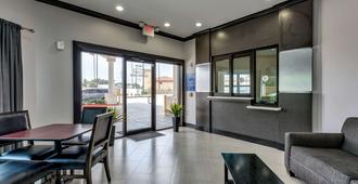 Americas Best Value Inn And Suites Iah Airport North - Humble - Reception