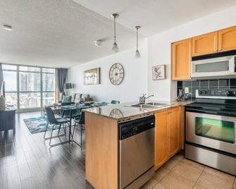 Yonge Street Downtown Toronto Condos - Toronto - Cocina