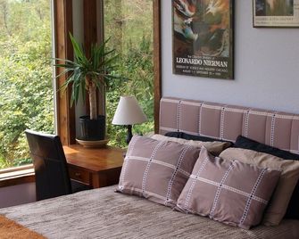 Private, upscale Cabin, 'roughing it' my style. - Polson - Living room