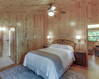 Bay Lake Cabin by Historic Ruttger's Resort - Deerwood - Bedroom