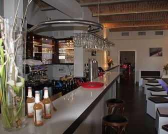 Hotel Vierseithof Luckenwalde - Luckenwalde - Bar