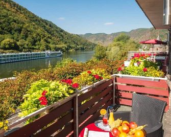 Moselromantik-Hotel zum Löwen - Ediger-Eller - Балкон