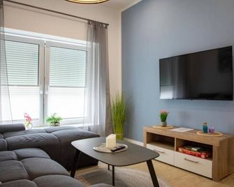 Hannibal - Design Apartment Lilie 2, Vw Nähe, Parkplatz, Küche, Highspeed-Wlan, Fitness, Solarium - Wolfsburg - Salon