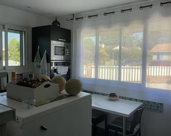 Studio chez Brigitte à Audenge - Audenge - Essbereich