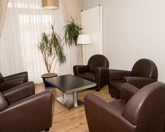 Hôtel Le Plat d'Étain - Brou - Salon