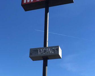 Aristocrat Motel - Baldwin Park