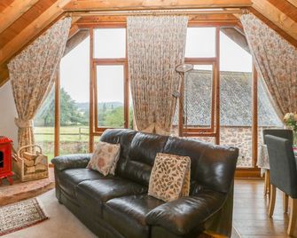Flora's Barn - Taunton - Living room
