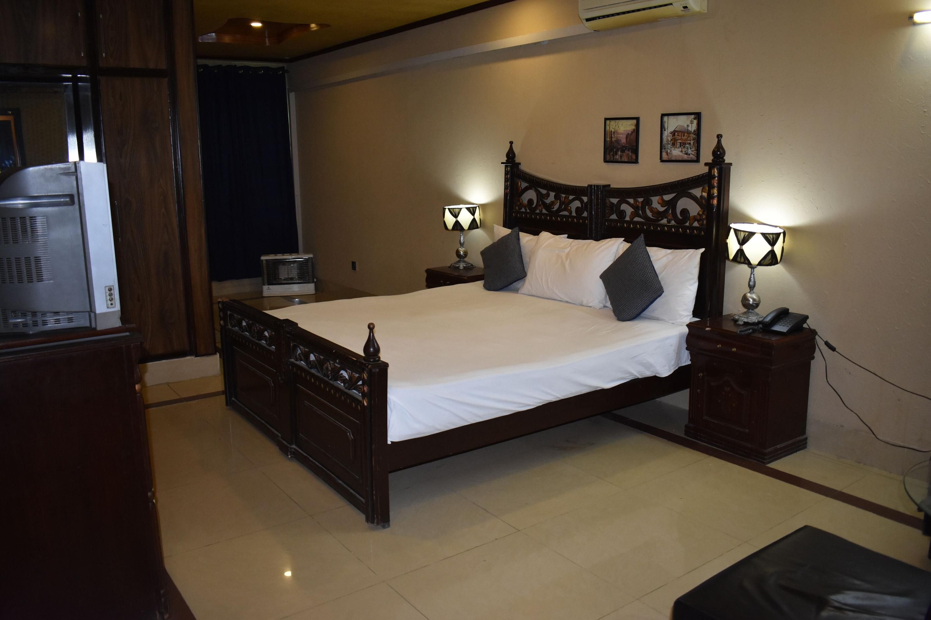 Hotel Pyramid International thumbnail 2