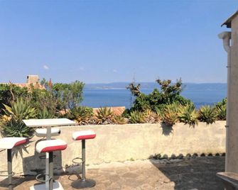 Studio climatisé île naturiste du Levant - Hyères - Balcon
