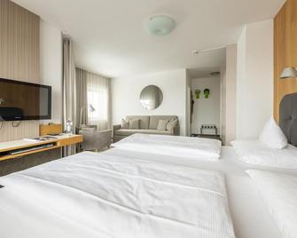 Hotel Jakob - Fuschl am See - Bedroom