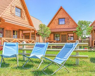 Awesome Home In Bobolin With Kitchen - Bobolin - Patio