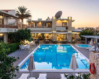 Ilyssion Holidays Hotel - Ialysos - Pool