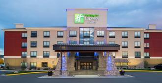 Holiday Inn Express Hotel & Suites Bismarck, An IHG Hotel - Bismarck