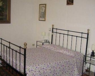 Guesthouse Corte Marzago - adults friendly - Valeggio sul Mincio - Bedroom
