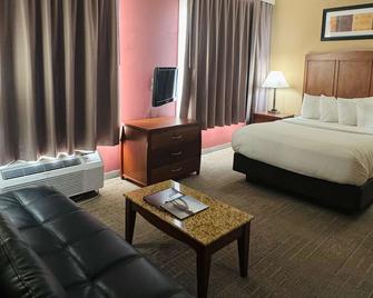 Best Western Plus Hannaford Inn & Suites - Cincinnati - Bedroom