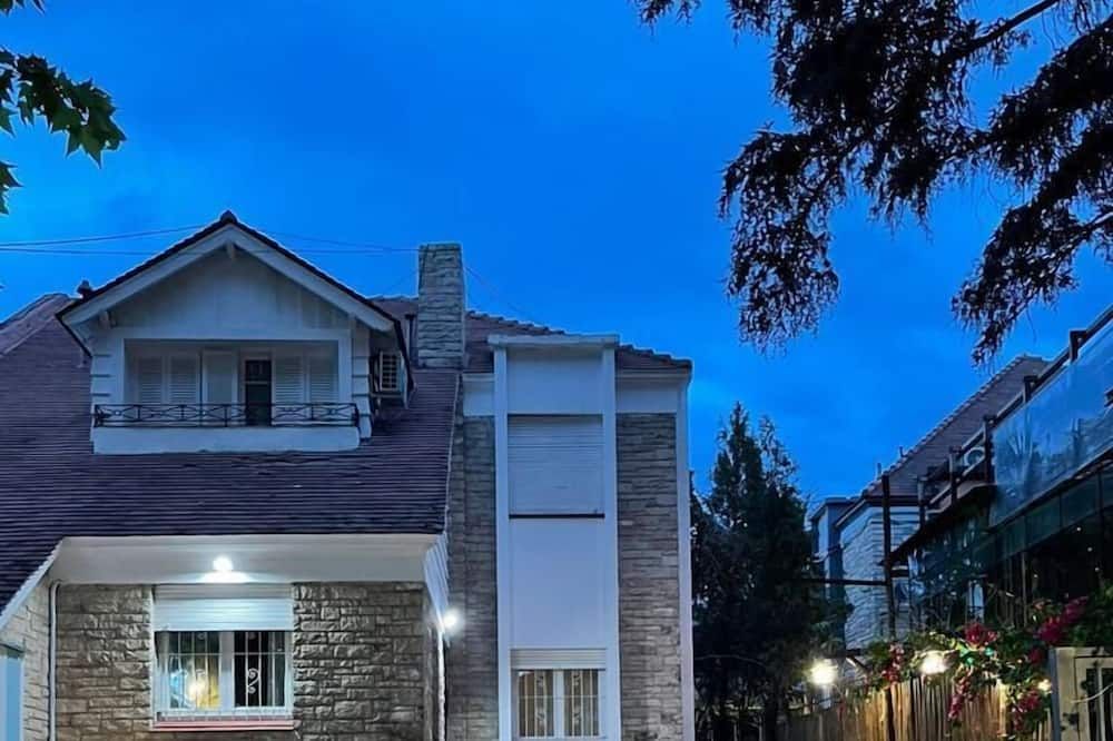 Anden Aristides - מנדוזה - בניין