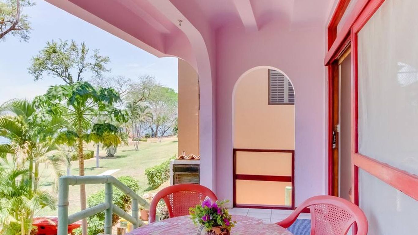 Flamingo Marina Resort