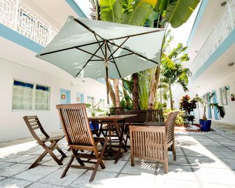 Aqua Hotel & Suites - Miami Beach - Serambi