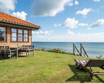 Holiday Home Botmar - 10m from the sea by Interhome - Ullerslev - Patio