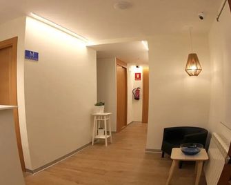 Hostal Monaco - Valladolid - Pasillo