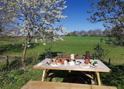 Summer In The Old Stable - Iserlohn - Patio