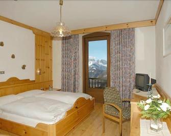 Hotel Savoia - Canazei - Bedroom