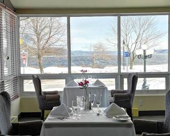 Auberge Des 21 - La Baie - Restaurante
