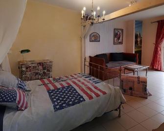 la Passerelle - Chavagnes-en-Paillers - Bedroom