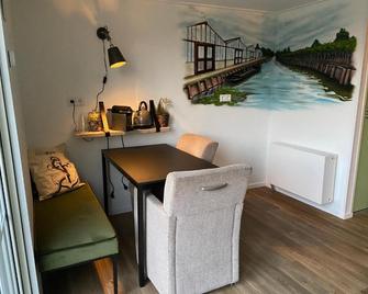 Bed & Breakfast Aalsmeer - Aalsmeer - Obývací pokoj
