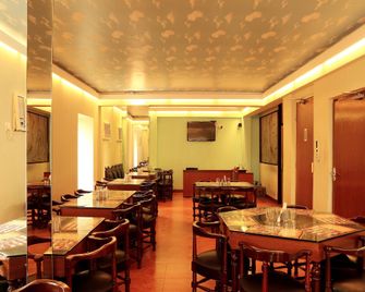 Oyo 3653 Second House - Calcuta - Restaurante