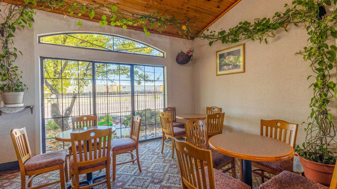 Royal Holiday Motel by Belvill