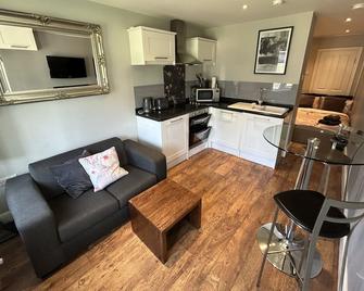 Guest Suite Enfield - Enfield - Kitchen