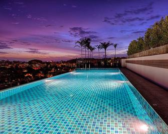 Superbe Studio avec Salle De Bain Privee Kata Beach Phuket Phuket - Karon - Piscine