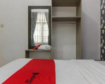 RedDoorz @ Pantai Panjang Bengkulu - Bengkulu City - Habitación