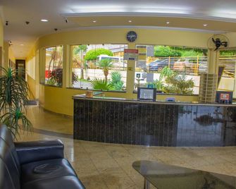 Hotel Meri - Conselheiro Lafaiete - Recepción