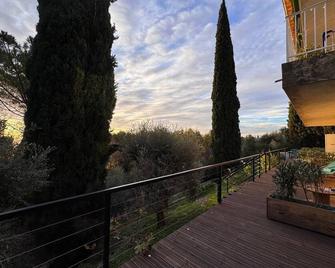 Appartement Soleil et Palmiers - Spéracèdes - Balcón