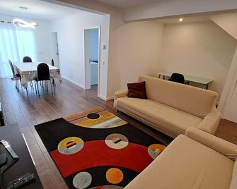 Hamilton House - Vila Franca do Campo - Pokój dzienny