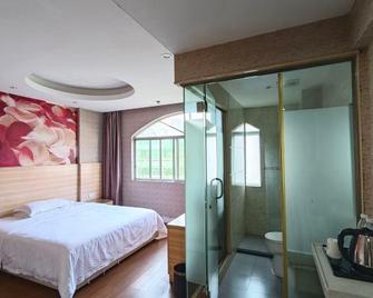 E Times Express Hotel Hezhou Taibai West Road - Hezhou - Habitación