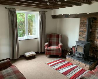 House perfect for exploring North Wales - Wrexham - Wohnzimmer