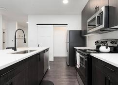 Corporate Housing By Mgm - Whitestown - Kitchen