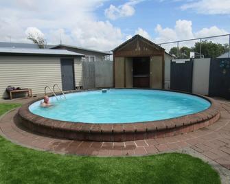 Palmerston North Motel - Palmerston North - Pool