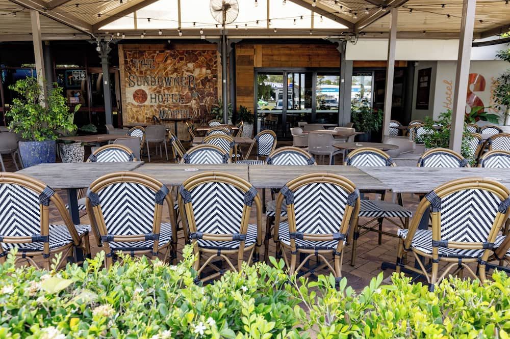 سَنداونر هوتيل موتيل