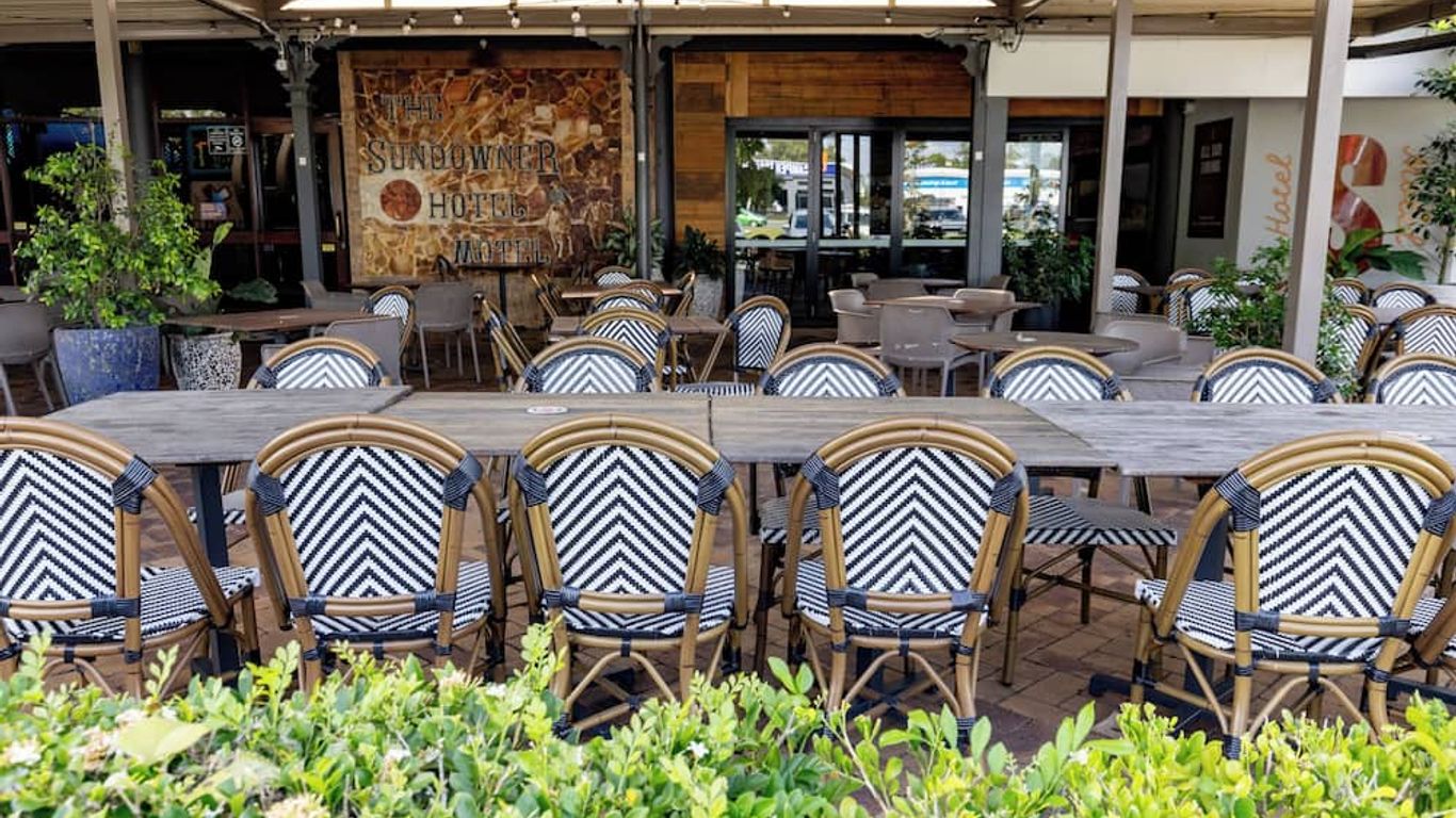 سَنداونر هوتيل موتيل