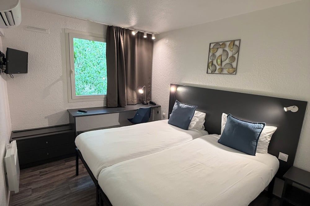 Logis Hôtel Les Colonnes Strasbourg Zenith - Eckbolsheim
