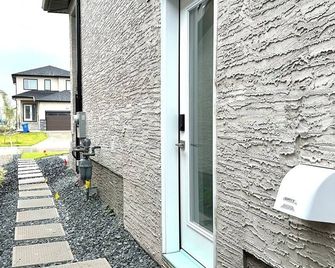 Private Cozy Spacious 1 bedroom basement suite - Winnipeg - Outdoors view