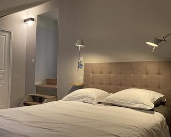 top-of-the-range air-conditioned gite with jacuzzi - Pigny - Habitación